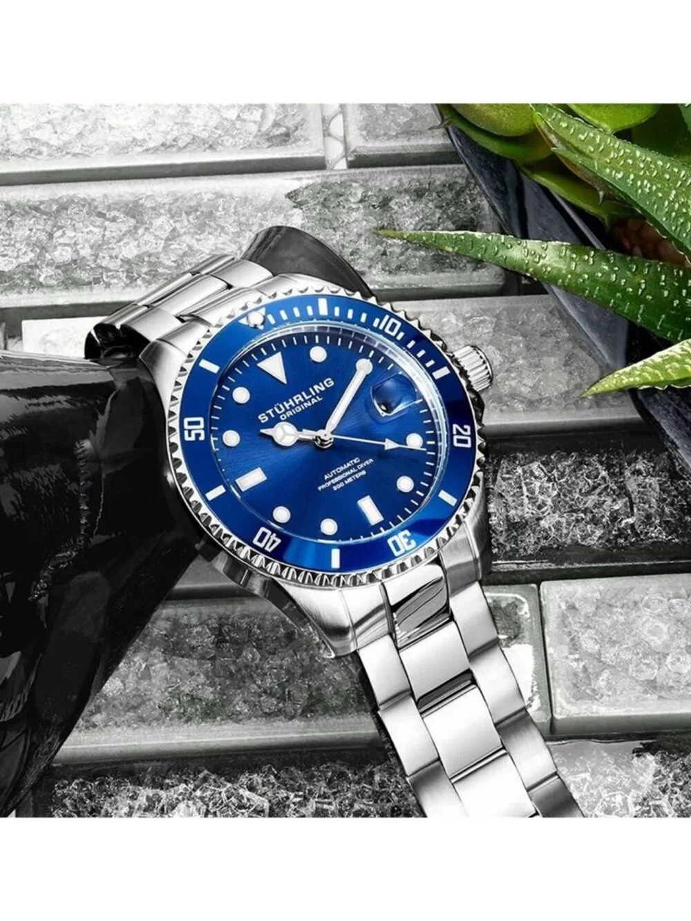 NWT Stuhrling Original Aquadiver Automatic Blue Dial Men's Watch